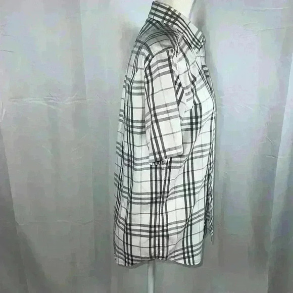 🔥 Burberry Polo 🔥 - Picture 5 of 8